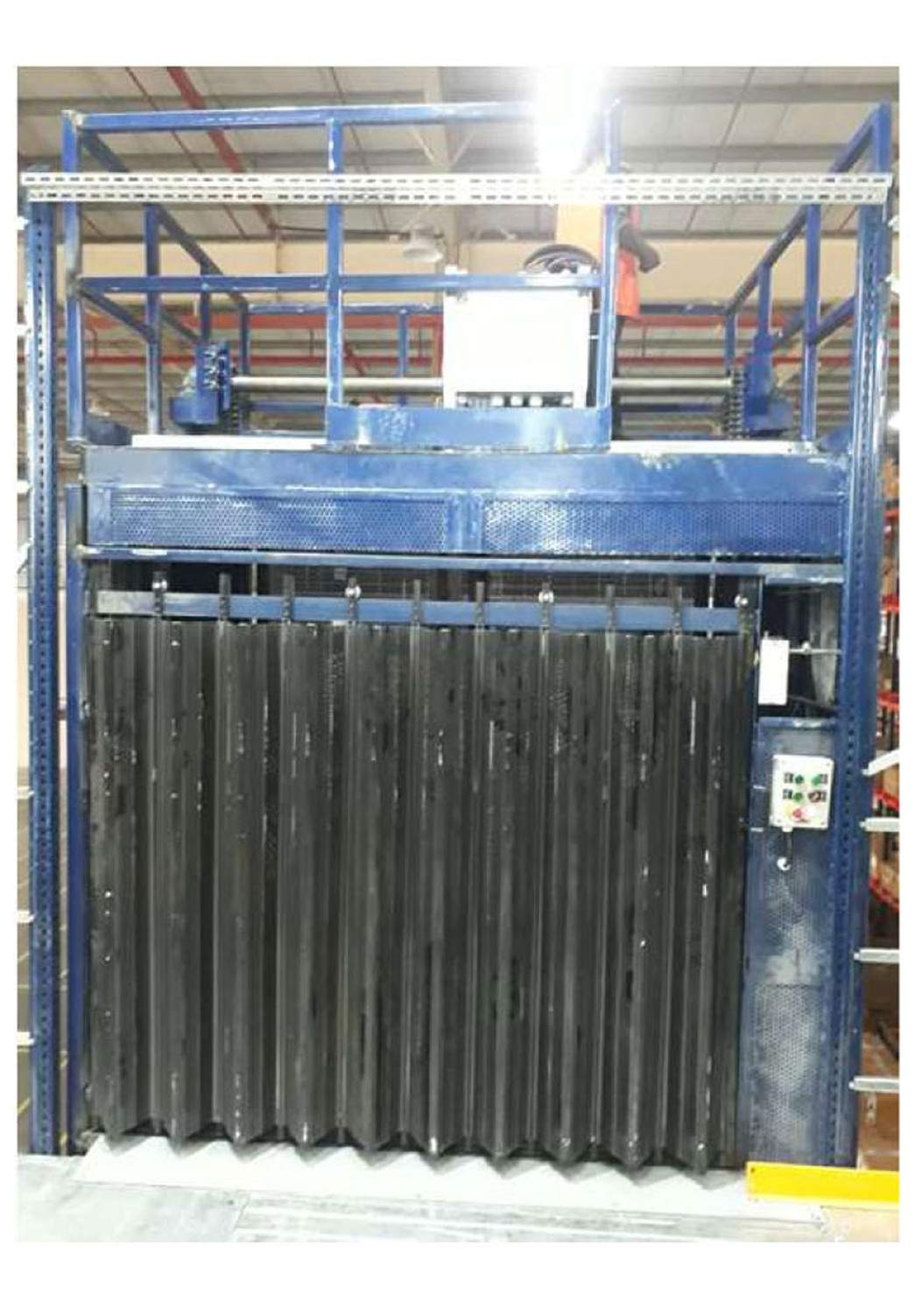 Vertical Reciprocating Conveyor in Noida